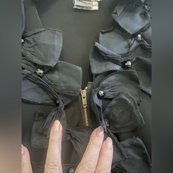 JVM Black Bodysuit Top with Sleek Design - Picture 4 of 4